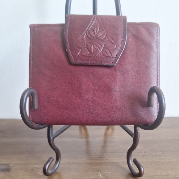 Rolfs Handbags - Vintage Rolfs Cowhide Wallet | Oxblood Leather Floral Embossed | Rare Key Slots